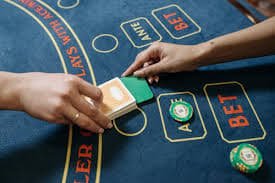 pop slots ဂိမ်းလော်ဘီ Live Casino Baccarat Real Dealer ဖြင့် ကစားနေသောမြင်ကွင်း